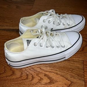Women’s Platform Converse Size 6